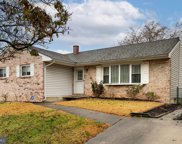 308 Shetlands Ln, Glen Burnie image