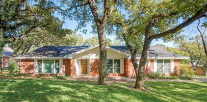 1401 Tanglewood  Trail, Euless