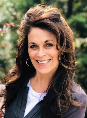 lorie starrett - roseville realtor