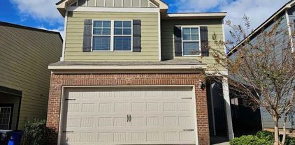 32 Longleaf Circle, Fairburn