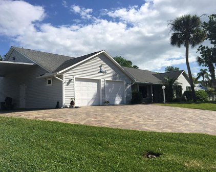 139 N Cory Drive, Edgewater