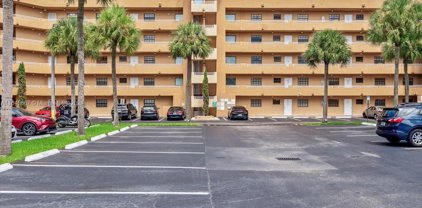 15969 Nw 64th Ave Unit #402, Miami Lakes