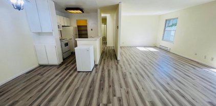 209 Boardwalk AVE B, San Bruno
