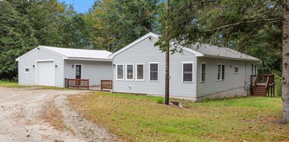 12 Tote Road, Loudon