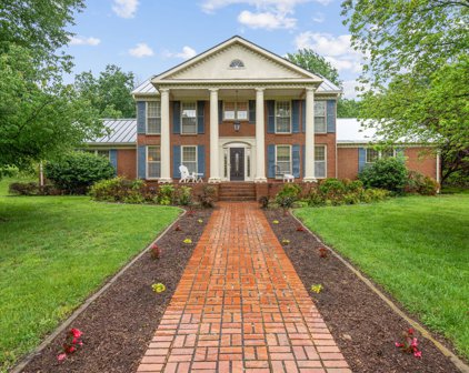 1858 Wilson Pike, Franklin