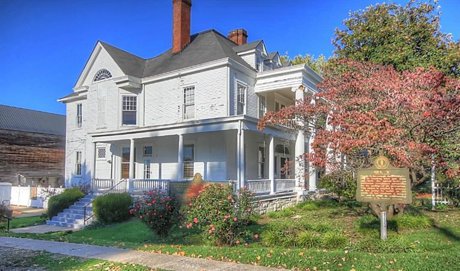 Historic Markers for the Kavanaugh House