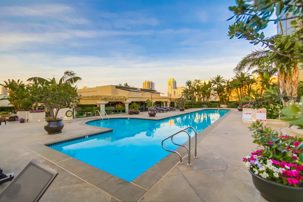 Harbor Club Pool Picture