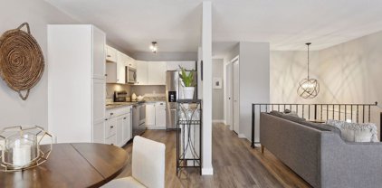 7513 Zinnia Way, Maple Grove
