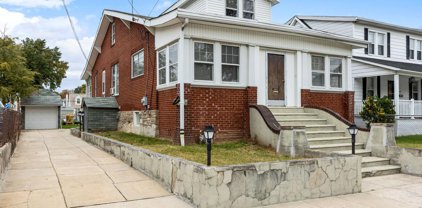 1011 Chestnut St, Collingdale