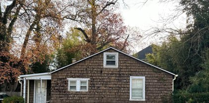2920 Popkins Ln, Alexandria