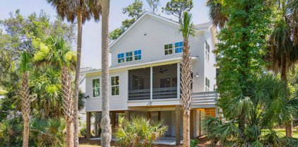 1590 Charming Nancy Road, Charleston