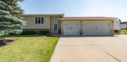 1708 10th Avenue SE, Mandan