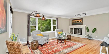 16861 Sherwood Road, Minnetonka