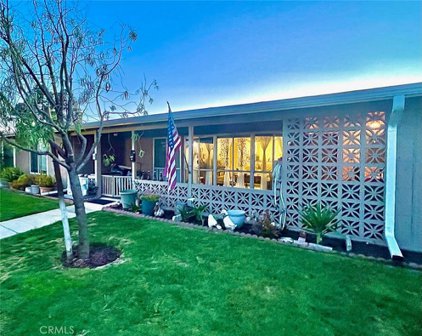 1060 Foxburg, Seal Beach