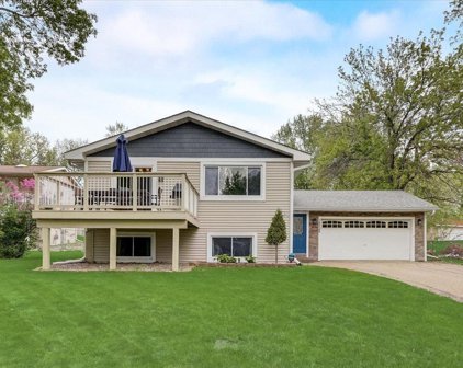 18026 Weaver Lake Drive, Maple Grove