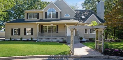 125 5th Avenue, Holtsville