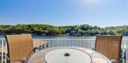138 Oak Harbor Drive Unit 2E, Camdenton