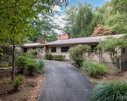 112 Hilltop  Road, Black Mountain