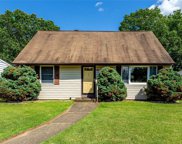 65 Oak Ridge Lane, Albertson image