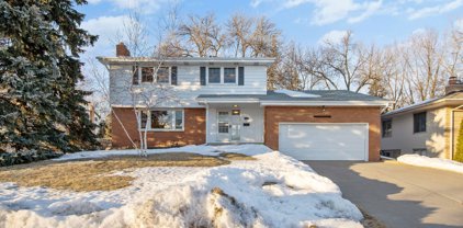 3301 Townview Avenue NE, Saint Anthony