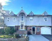 703 S 8th Street, Lindenhurst image