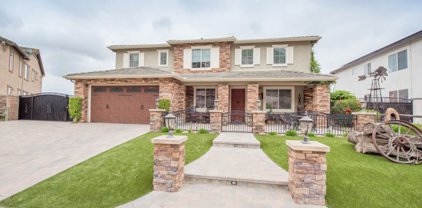 3884 Mount Shasta Place, Norco