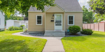 109 5th Avenue NE, Osseo