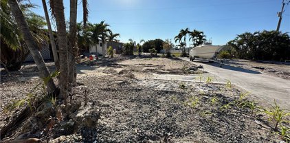 7181 Drum  Drive, St. James City
