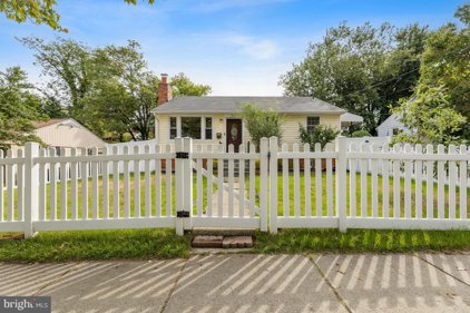 10017 Montauk Ave, Bethesda