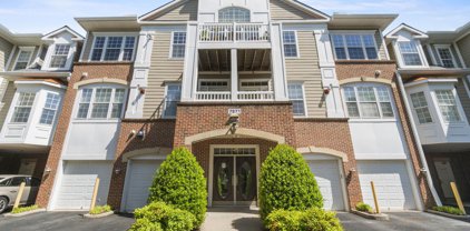 7871 Rolling Woods Ct Unit #201, Springfield