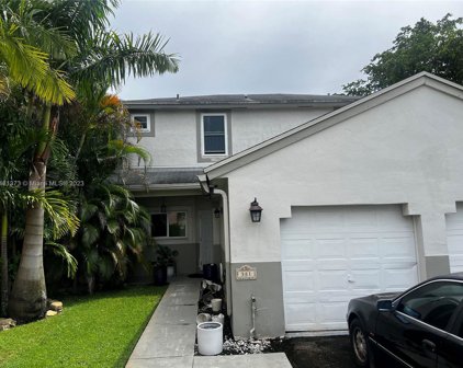 381 Nw 207th Ave, Pembroke Pines
