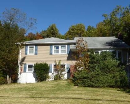 548 Yorkhill Road, Yorktown Heights