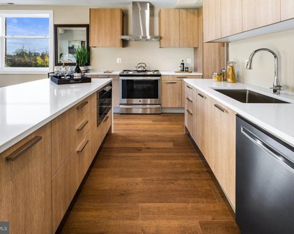 1104 South Highland Street Unit #3, Arlington