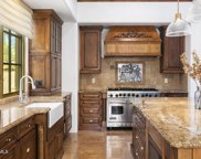 10746 E Whitethorn Drive, Scottsdale image