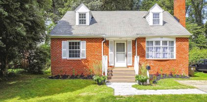 735 Anderson Ave, Rockville