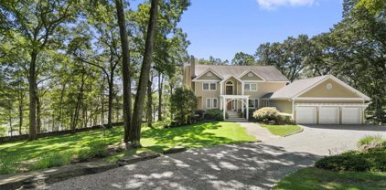 24 Fox Run Road, Croton-On-Hudson