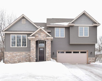 622 Grant St, Anoka