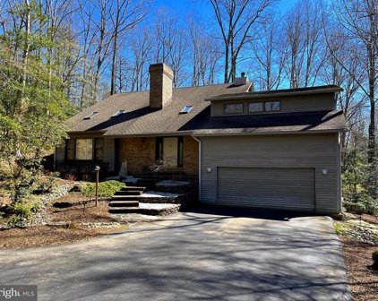 2017 Huntcliff Dr, Gambrills