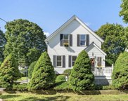 9 Warren, Reading image