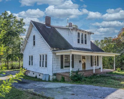708 E Main, Union