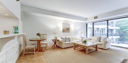 1530 Key Blvd Unit #325, Arlington