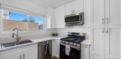 10254 Princess Sarit Way, Santee