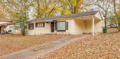 916 Kennesaw Drive, Forest Park