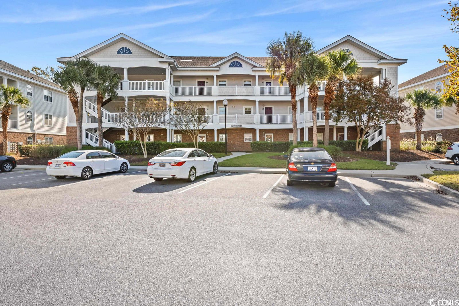 MLS 2323508 WEDGEWOOD Barefoot 5751 Oyster Catcher Dr. Unit 434