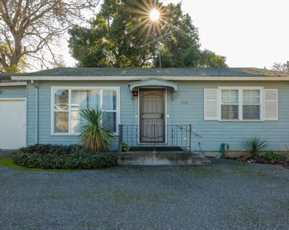 1952 Menalto AVE, Menlo Park