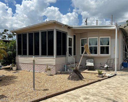 13 Middleton Court, North Fort Myers