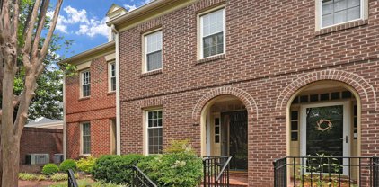 613 S Columbus St S Unit #613, Alexandria