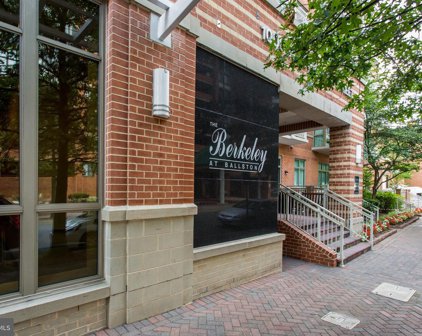 1000 N Randolph St N Unit #902, Arlington