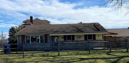 2324 Cleveland Av, West Lawn