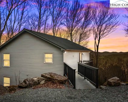 170 Chestnut Way Road, Beech Mountain